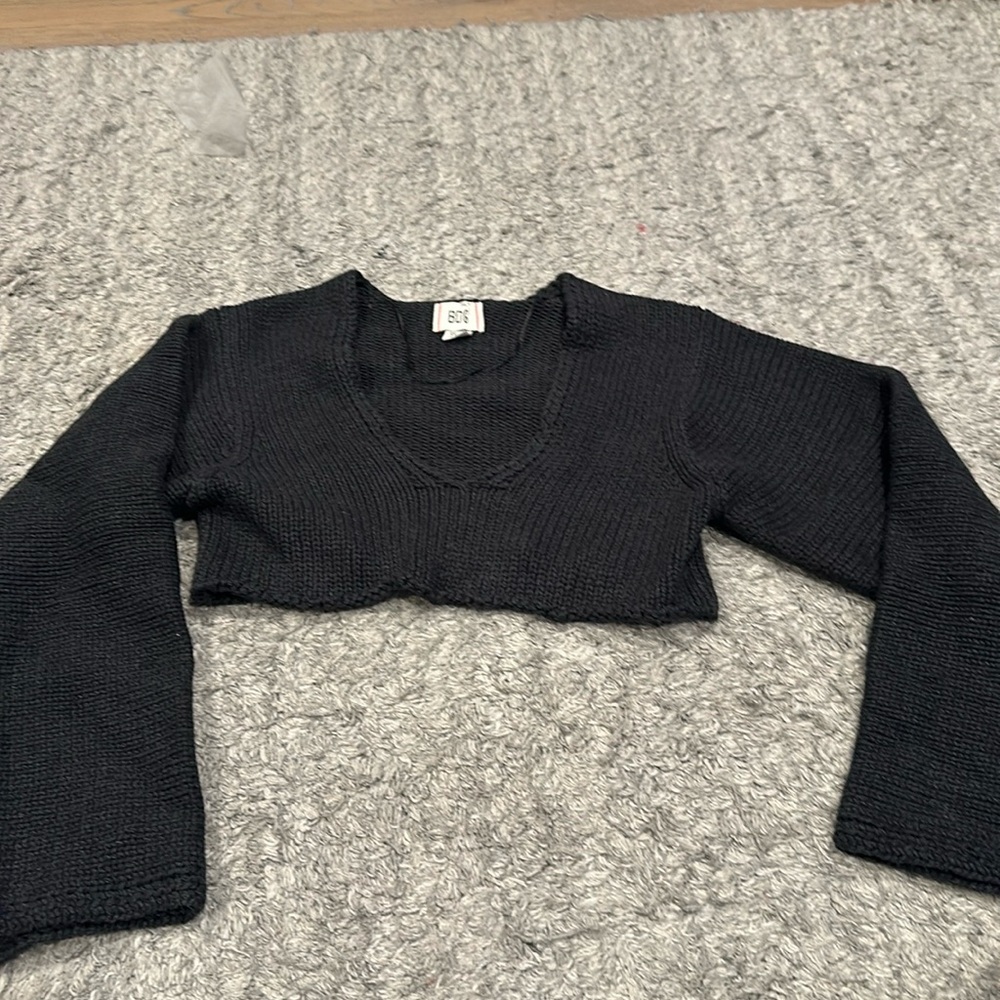 Very cute cropped grayish black sweater